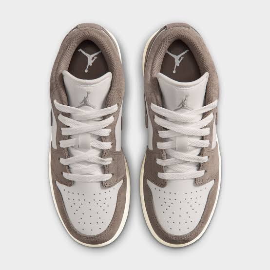 Air Jordan 1 Low – Olive Grey / Enigma Stone